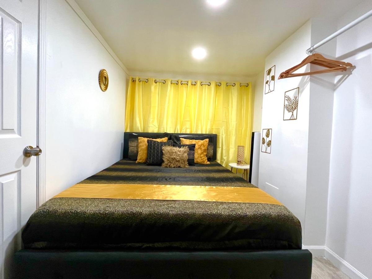 קליבלנד The Amber Retreat - Brooklyn Centre Comfort - Charming Space For Families, Couples & Business Travelers Near Downtown - With 300Mb Wifi, Parking & Self Check-In מראה חיצוני תמונה